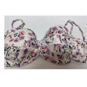 H&M white flowery bikini top with pad size 34c/d